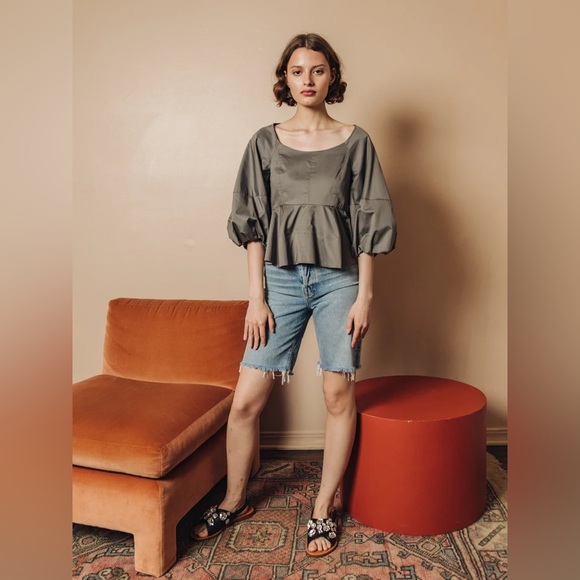 AGOLDE 90S Pinch Waist Shorts in Latitude - Picture 7 of 13